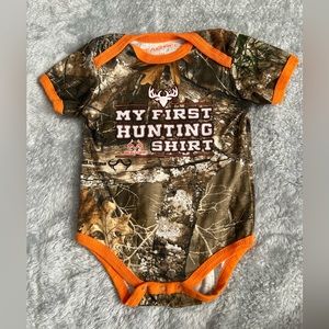RealTree “my first hunting shirt” shirt. Size 18months